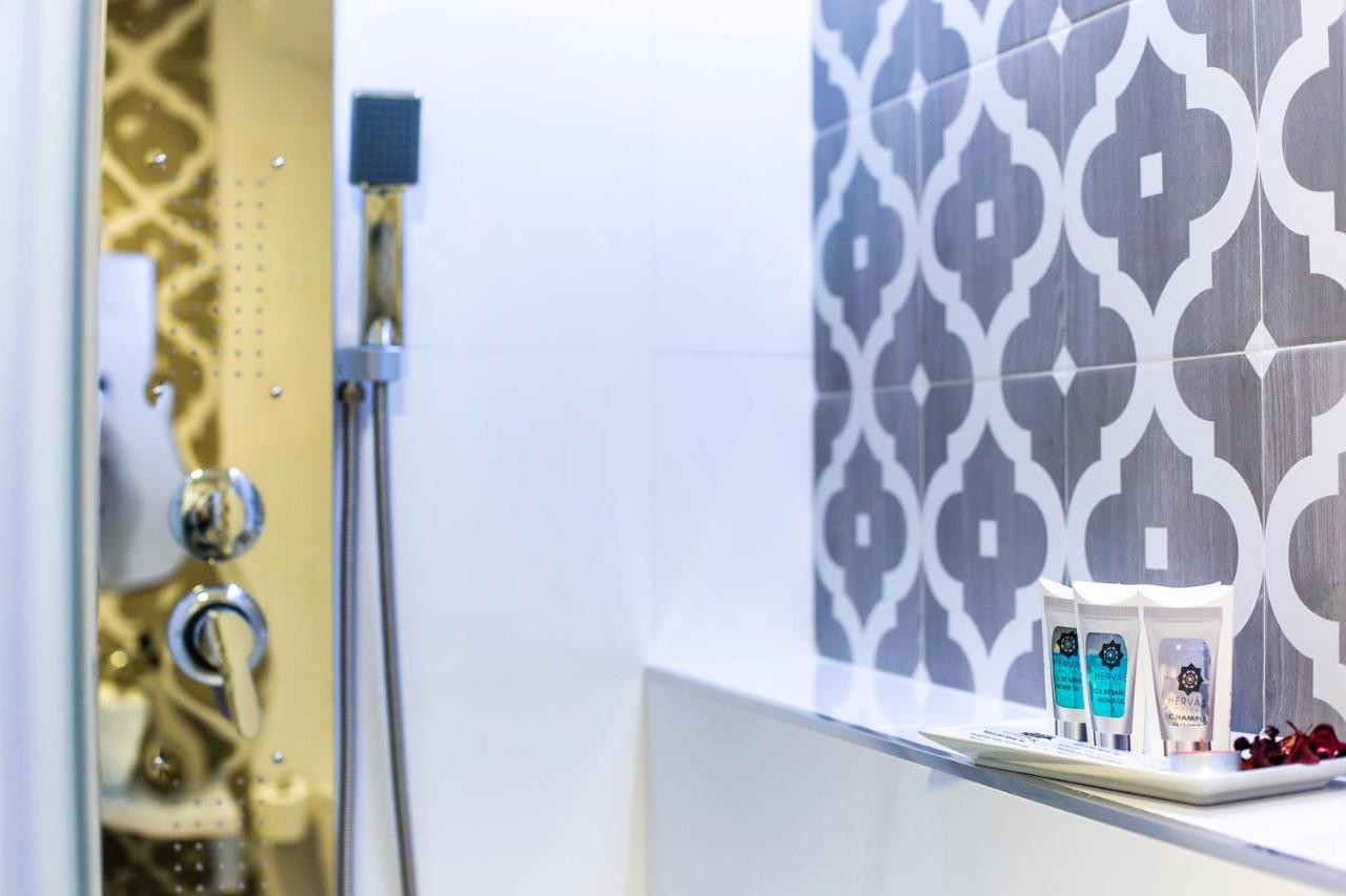 Apartamentos Hervas Suites 外观 照片